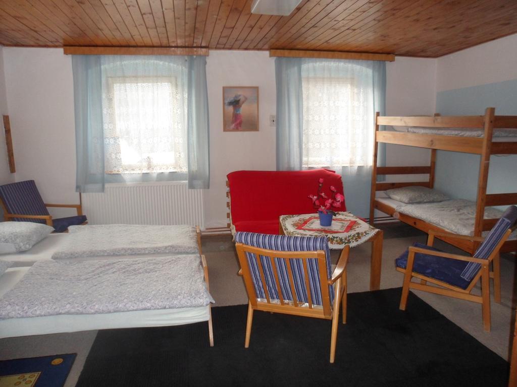 Pension Mikulka Mikulov v Krusnych Horach Экстерьер фото